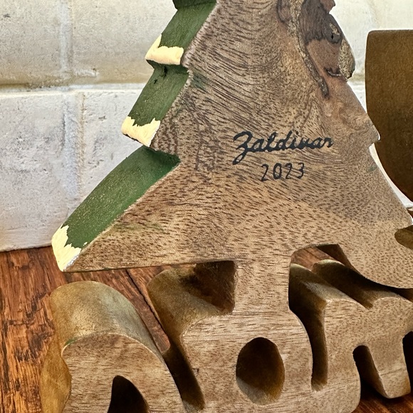 Merry Christmas Tabletop Sign - Picture 2 of 3